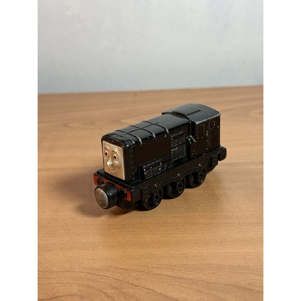 Thomas the Train Diesel Diecast Tank Engine Friend Round Magnet Take Play 2013